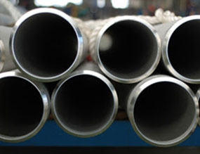 Stainless steel pipes and fittings